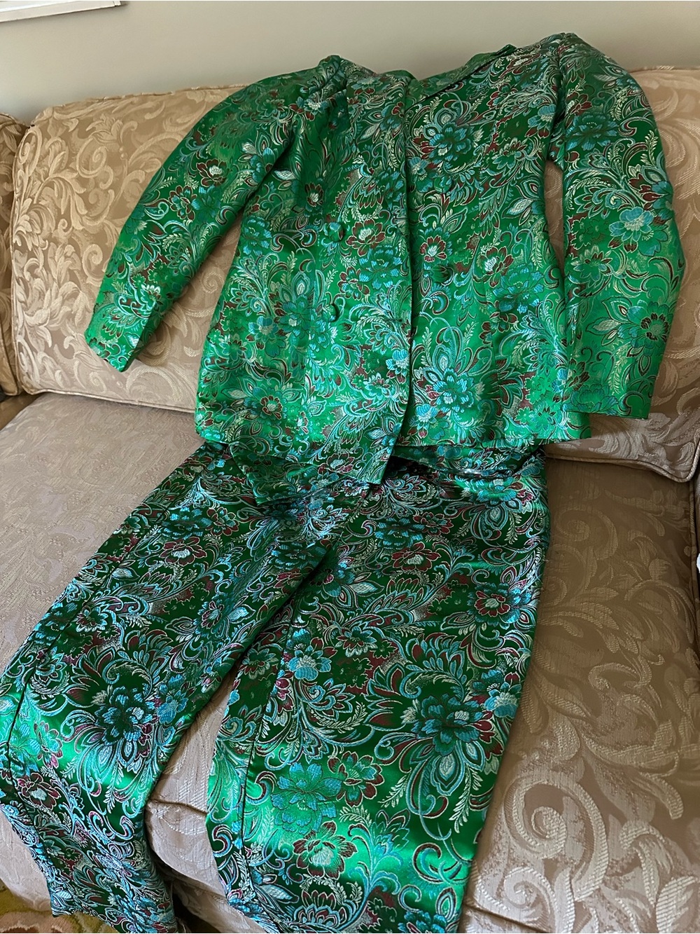Boohoo Green Floral Satin Pantsuit Set